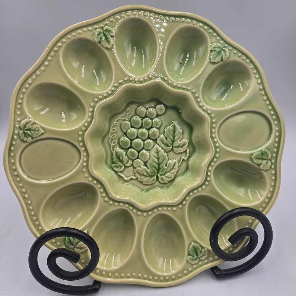 VTG 60s Egg Platter Plate Avocado Green Grape Motif Japan‎ Scalloped Edge 9.5"